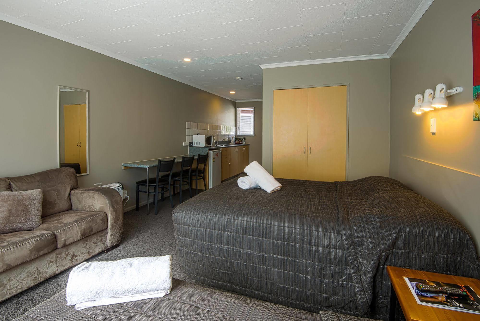 Manuka Crescent Motel Wanaka Dış mekan fotoğraf